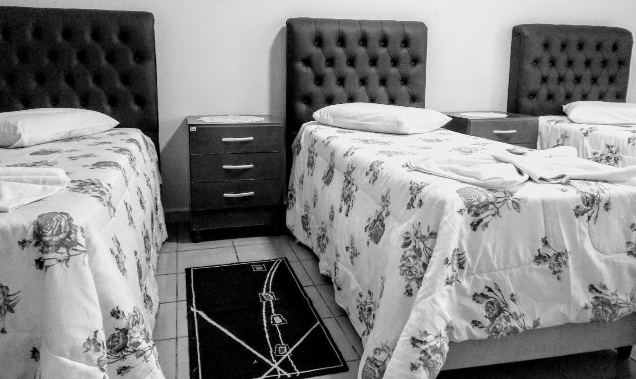 אראקטובה Hotel Uniworld מראה חיצוני תמונה