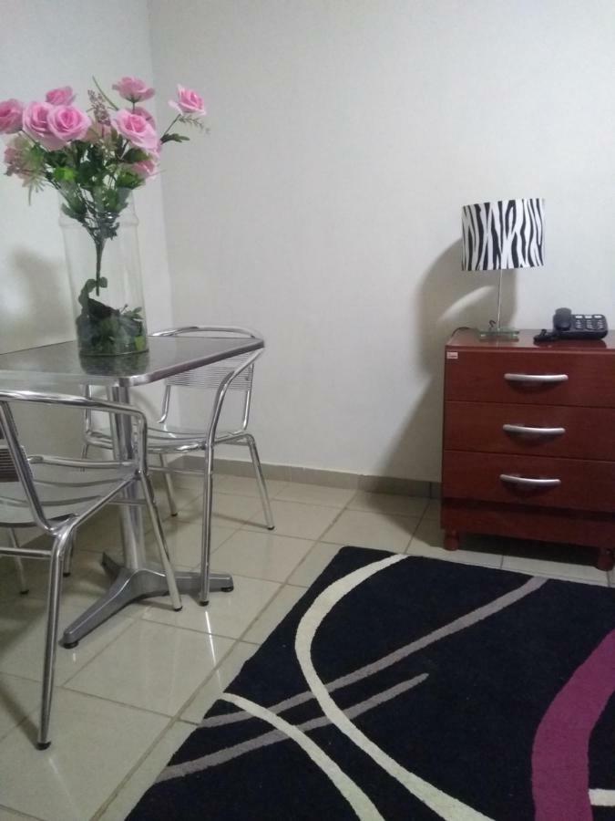 אראקטובה Hotel Uniworld מראה חיצוני תמונה