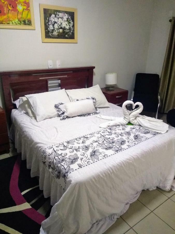 אראקטובה Hotel Uniworld מראה חיצוני תמונה